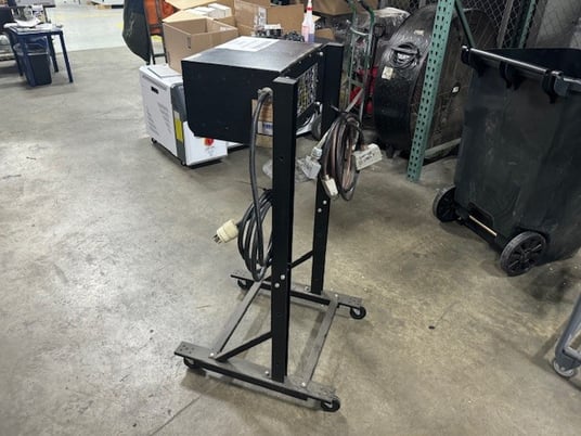 Model #MF5, 5-zone hot runner controller with cables - Image 2