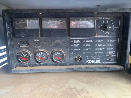 100 KW Kohler #100RZ72, standby natural gas generator, 3 phase, 1800 hours - Image 4
