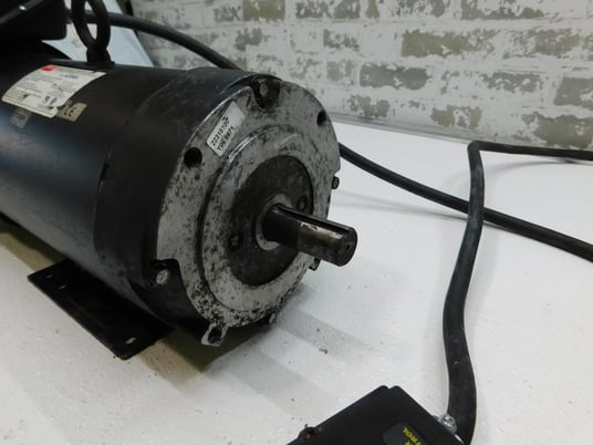 2 HP 1750 RPM Dayton, DC Permanent Magnet Motor w/Speed Control, Frame 143/5TC, 9.5 Amps, 180 VA, Used - Image 2