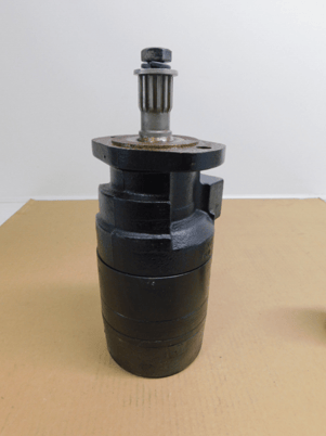 Parker #TG0335AS050BBBC, Medium Duty Torqmotor Motor, 20.6 in3/rev., 1.25" 14-Tooth Spline Shaft, New - Image 4