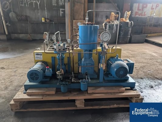 Fluitron #S1.400, high pressure dual stage diaphram pump unit,  1000 psi inlet pressure, 6000 psi outlet - Image 1