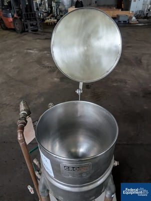 5 gallon Groen #5SP, Kettle, Stainless Steel, jacketed for 45 psi at 650&deg; f, on legs - Image 6