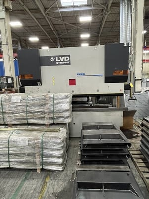 135 Ton, LVD #150BH10CAD-CNC, cnc press brake, 20WK, 460 V. - Image 2