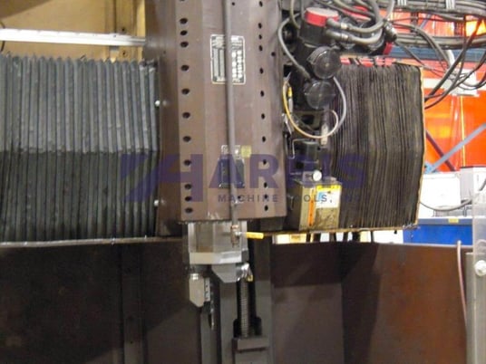 124" Bullard #Dyn-Au-Tape, 2-Axis CNC vertical boring mill, Fanuc 15TT, power rail clamping, 75 HP, 1972 - Image 4