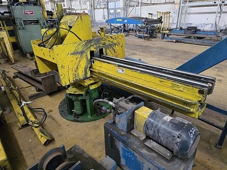 30000 lb. Turnstile (2-arm), 63" width, 5" C-hook opening, hydruaic rotation - Image 3