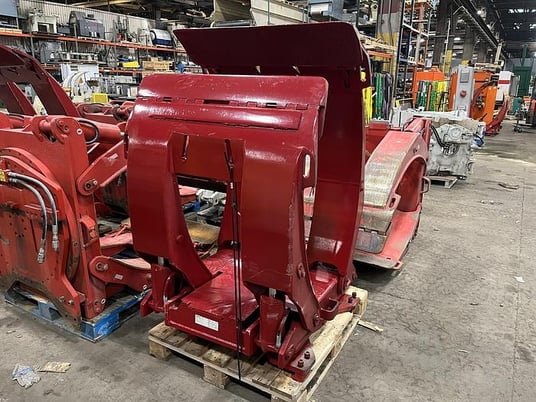 Bolzoni Auramo #RA-450NLE-X, class IV, 84" paper roll clamp, 2015 - Image 1