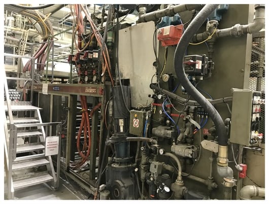 Brown #B4042 thermoforming line, 40" x 42", 6" daylight, w/ former & T340 trim press. 1996 - Image 3