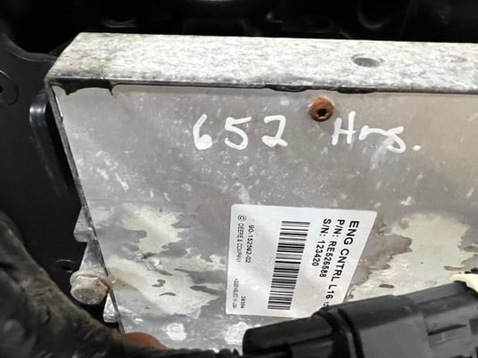 225 HP John Deere #6068HF285, complete engine, Tier 3, 652 hours, like new - Image 6