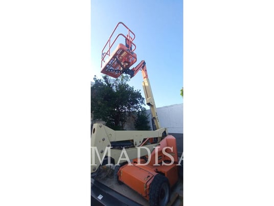 Jlg Industries, Inc. E450AJ, Articulated Boom Lift, 472 hours, S/N: 300246182, 2018 - Image 2