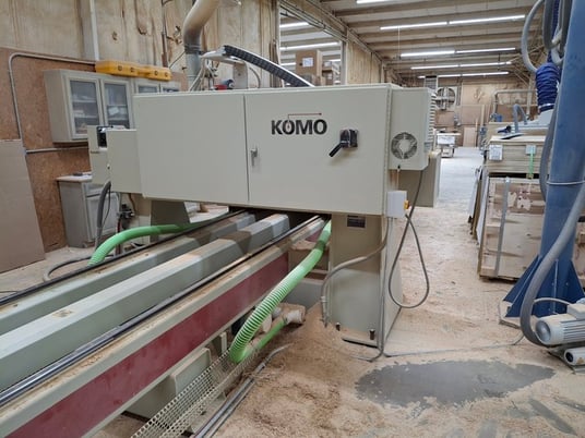 Komo #VR-512, CNC router, 15 HP, drilling on X and Y-Axis, 8 position rotary tool changer, 2000 - Image 3