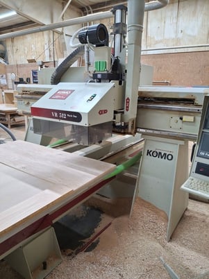 Komo #VR-512, CNC router, 15 HP, drilling on X and Y-Axis, 8 position rotary tool changer, 2000 - Image 4