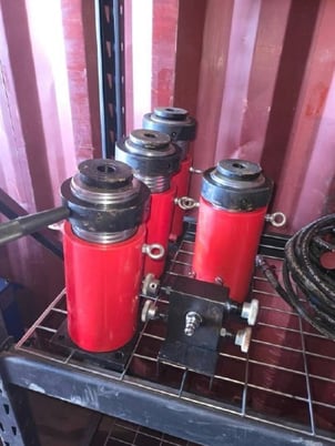 Lot of Single Auction Locknut Hydraulic Cylinders, 50 MT jack capacity - Image 2