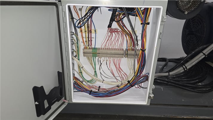 3" Hartig Extruder, 4 barrel zones, 24:1 L/D ratio, 75 HP, 3.25" L x 3" width feed throat, 2019 - Image 5
