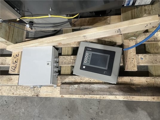 AEC #BD-2500R-4, 3 component gravimetric blender, 2500 lb/hr, pneumatic slide gates, 2017 - Image 3