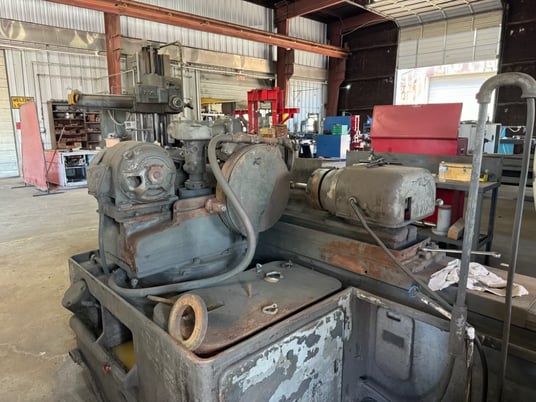 18" x 72" Landis #4R or 3R, heavy duty large capacity cylindrical grinder - Image 5