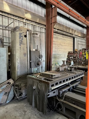 4" Giddings & Lewis, horizontal boring mill, digital read out, approx 60" x 40" table - Image 4