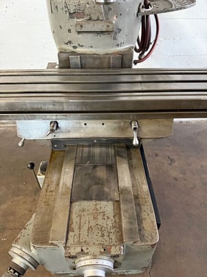Wilton, bridgeport type vertical mill, 9" x49" tbl. - Image 6