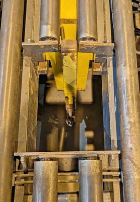 20000 lb. x 72 outside dimension Avon, Pick & Place Downlayer, 16" to 20" ID, 24" width, 78" roll face, 2003 - Image 9