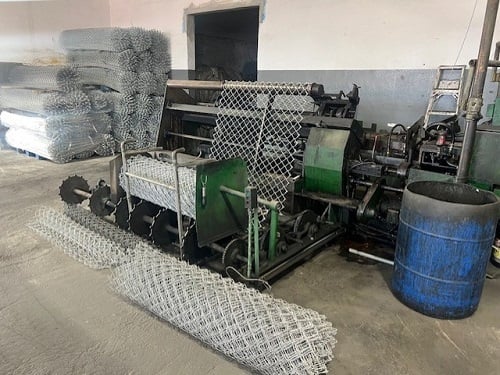 Bergandi #2MT, 2-wire chainlink fence making machine, 8' width - Image 1