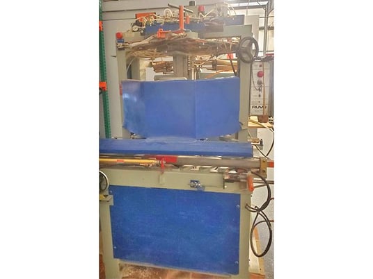 Ruvo #2200, semi-auto stair stringer router, 2" x 15.75" stringer - Image 4