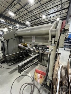 175 Ton, Accurpress #717510 Advantage, hydraulic press brake, 10' overall, 100" between housing, 2003 - Image 3