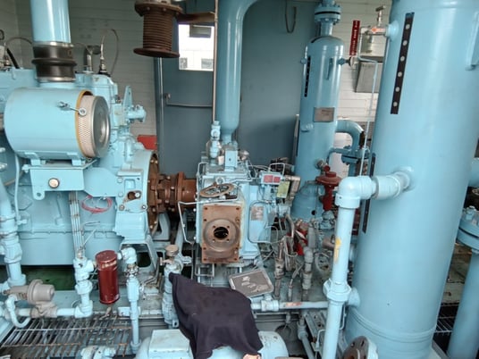 215 HP Geminis #H302, reciprocating compressor, 2-stage, Caterpillar 3406, 2000 - Image 10