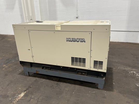 Kubota #SQ-33, diesel engine generator, continuous operation - Image 5