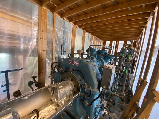 Dresser #D10R8B, Centrifugal compressor, Wet Gas, Siemens electric dr, 3550 HP, 1784 RPM, skid, 2009 - Image 5