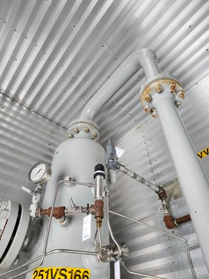 16" Sweet Vertical Separator, 3-phase, 1480 psi, 1999 - Image 10