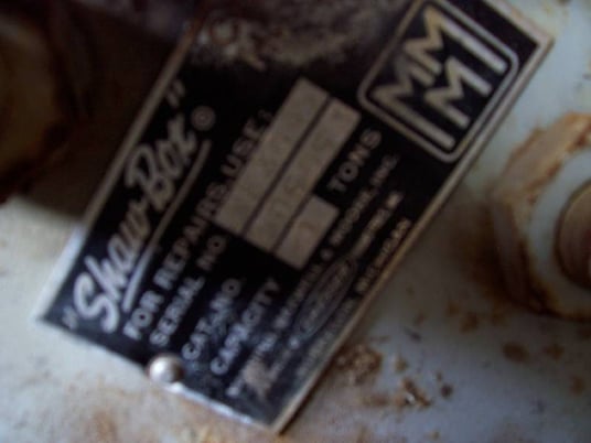 1 Ton, Shaw-Box, manual, serial #AP3085, Cat. #905053 - Image 1