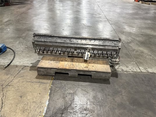 Welex/Production Components #Ultraflex-R100, Sheet Die, 54" wide, Restrictor Bar - Image 4