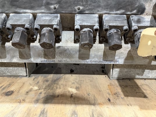 Welex/Production Components #Ultraflex-R100, Sheet Die, 54" wide, Restrictor Bar - Image 9