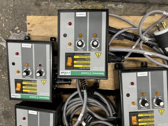 Conair, Feed System, 480 V Vacuum Pump, w/(5) Direct Flow Receivers & (5 available) Selectors - Image 3