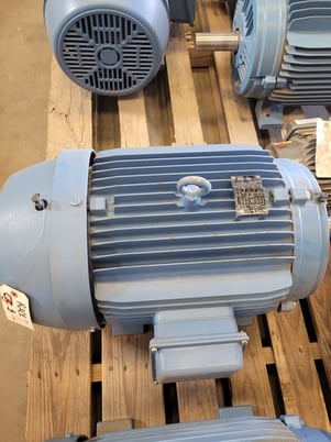 30 HP 1755 RPM WEG #W21, Frame 286T, TEFC, 1.0 service factor @ 208 Volts - Image 2