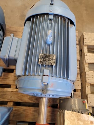 30 HP 1755 RPM WEG #W21, Frame 286T, TEFC, 1.0 service factor @ 208 Volts - Image 4