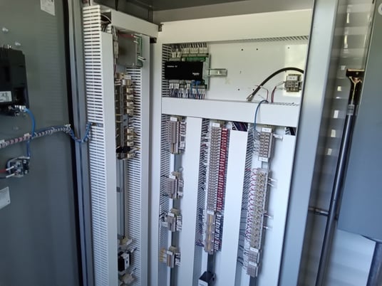 5.6' x 5.6' x 8' Building Communication Tower - Image 7