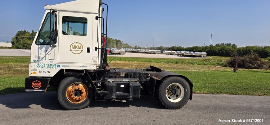 Kalmar Ottawa #30, Terminal Tractor, 10,328 hours, 2005 - Image 2