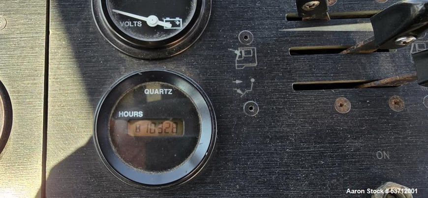 Kalmar Ottawa #30, Terminal Tractor, 10,328 hours, 2005 - Image 7