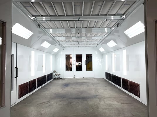 DELTA AUTOMOTIVE SPRAY BOOTH - Image 2