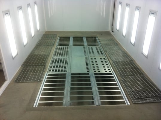 Stealth Pro automotive spray booth - Image 8