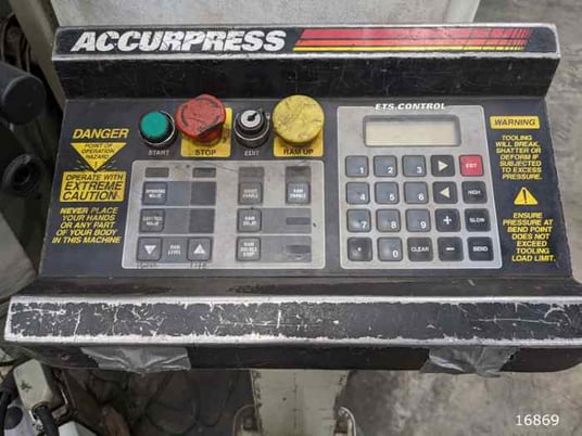 175 Ton, Accurpress #717512, hydraulic press brake, 12' overall, Automec CNC 150 back gauge, ETS ram Control - Image 3
