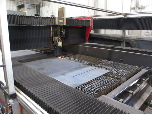 Cincinnati #CL-850, 5000 watt, Fying Optic, 6' x 12' sheet size, dual shuttle tables, 2007 - Image 2