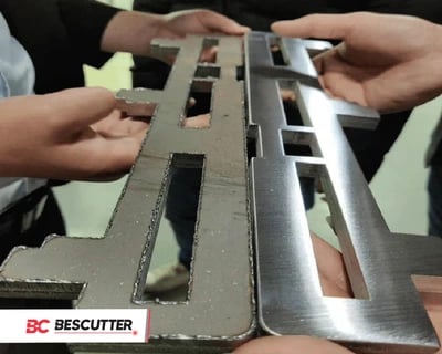 BesCutter #1000BR, Deburring & Finishing, 39" width, 4" thick, 3.3-26 FPM convey, 41 KW, 380 V., Alumina - Image 3