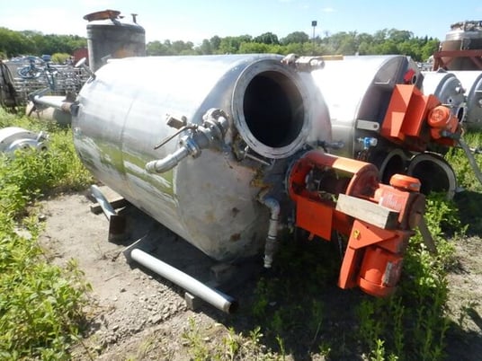 1000 gallon Stainless steel mix tank, 60" dia. x 90" straight side, dished top & bottom - Image 2