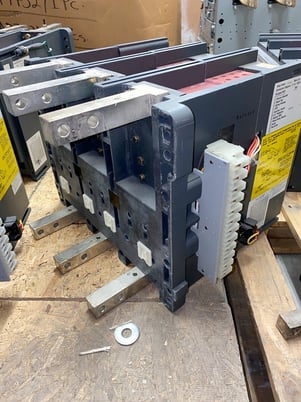 1200 Amps, Westinghouse, SPB-65, Pow-R Circuit Breaker, 3 Pole, 50/60 Hz, 240-600 V - Image 7