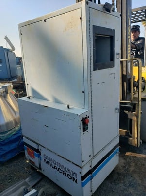Cincinnati Milacron #CMO-912, Plastic Granulator, 7.5 HP, sound enclosure - Image 2