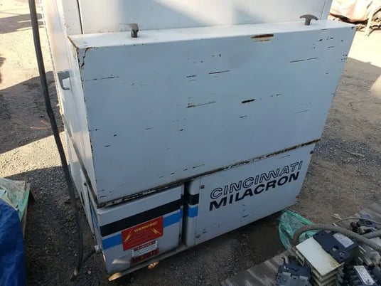 Cincinnati Milacron #CMO-912, Plastic Granulator, 7.5 HP, sound enclosure - Image 4