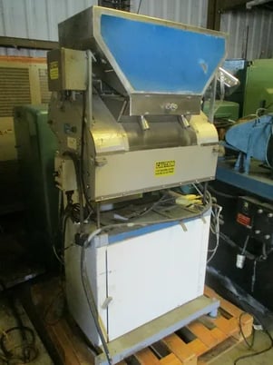 Merrill Pennwalt #30-16AH, Slat Counter with controls & bins, S/N 440, 230 V. - Image 1