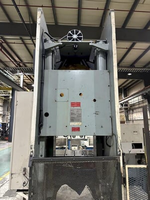 200 Ton, Aida #NC1-2000(2)E, single crank gap frame press, 54.7" x 33.1" bed, 9.84" stroke, 25-50 SPM, 4.33" - Image 2