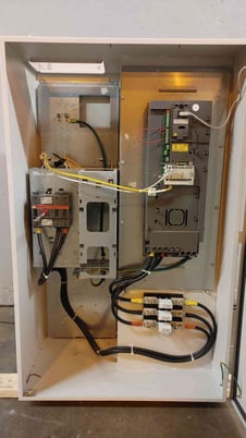 75 HP ABB, ACH550-PDR-097A-4+K466, Control VFD, 3 Phase, 96 Amps, 480 VAC - Image 4